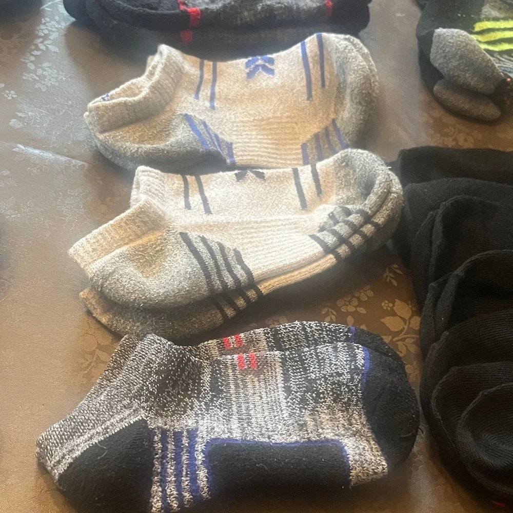 Hanes Kids' Socks in Black, Gray, ankle/crew size Medium bundle! - Picture 5 of 7